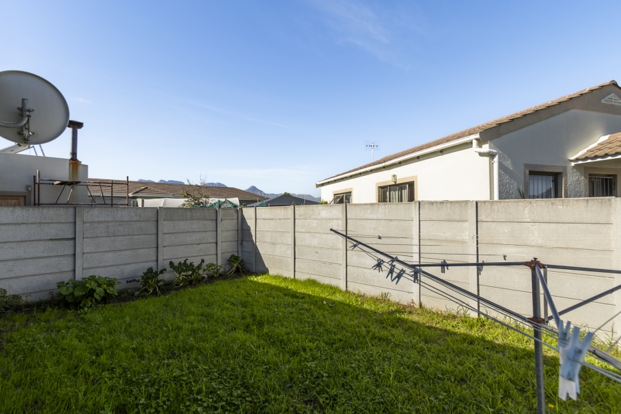 2 Bedroom Property for Sale in Victoria Park Western Cape